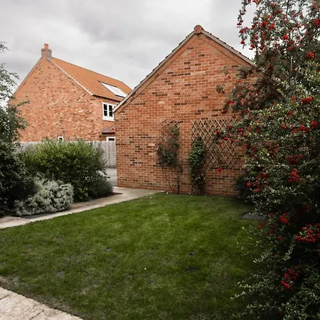 College Court * Bedale