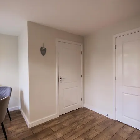 College Court * ベデール